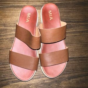 MIA Platform Sandal